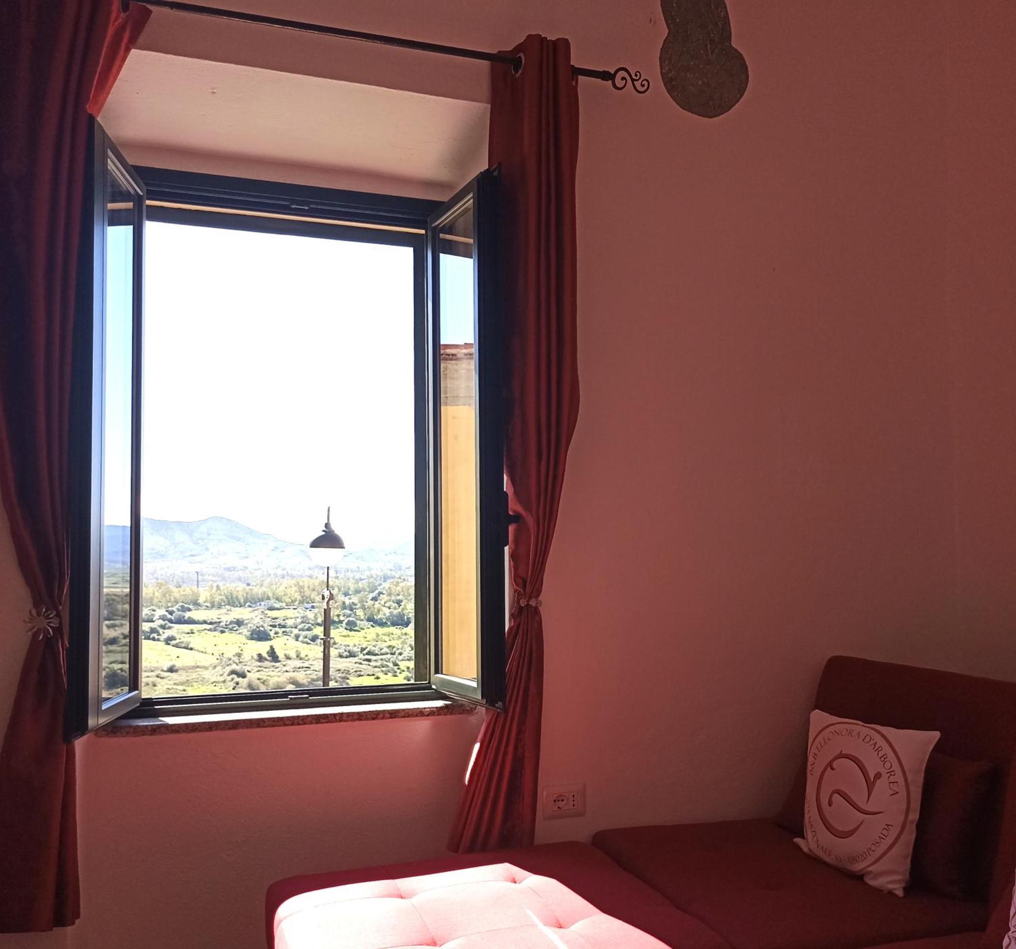 פוסאדה B&B Eleonora D'Arborea, Centro Storico מראה חיצוני תמונה
