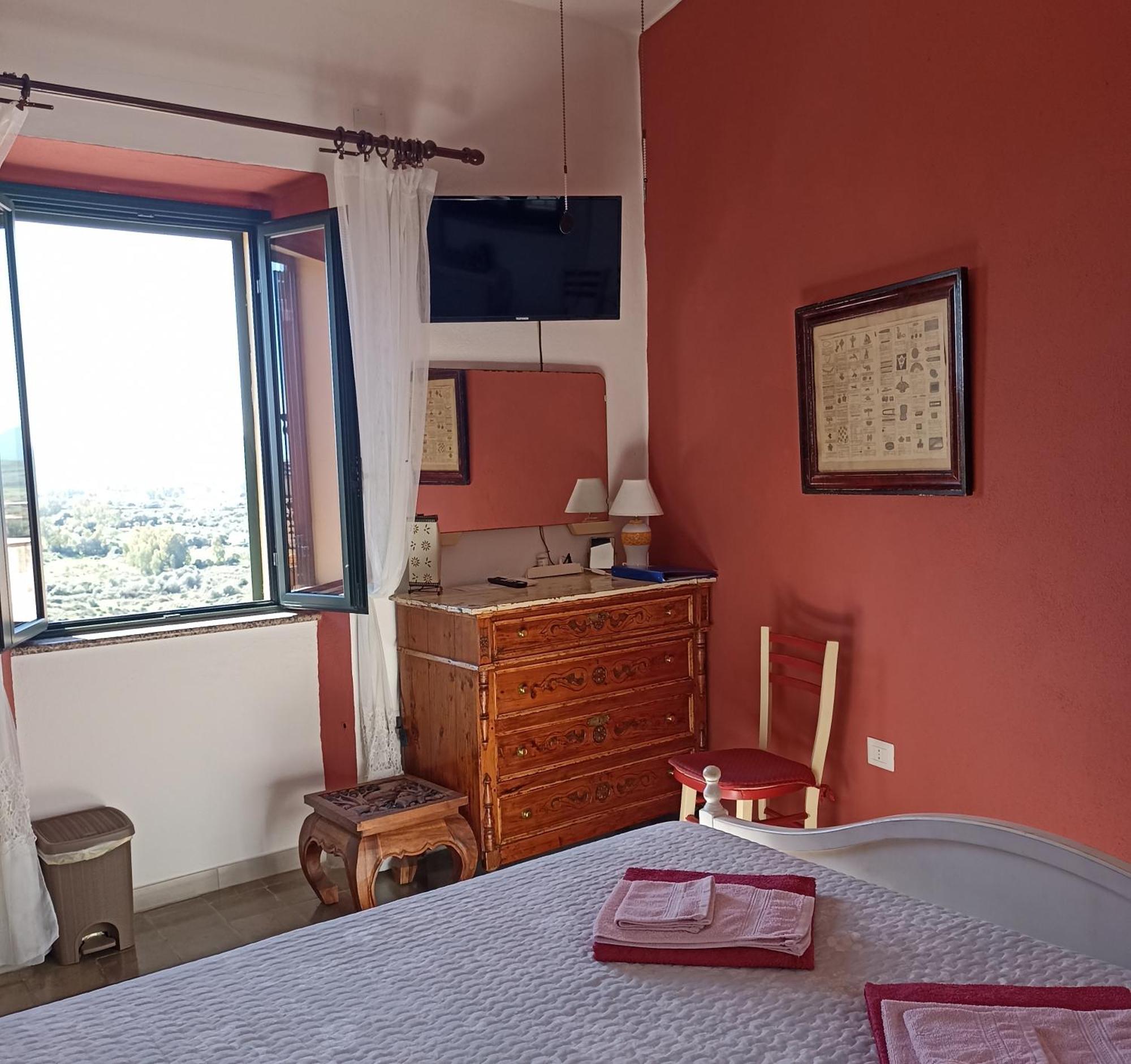 פוסאדה B&B Eleonora D'Arborea, Centro Storico מראה חיצוני תמונה