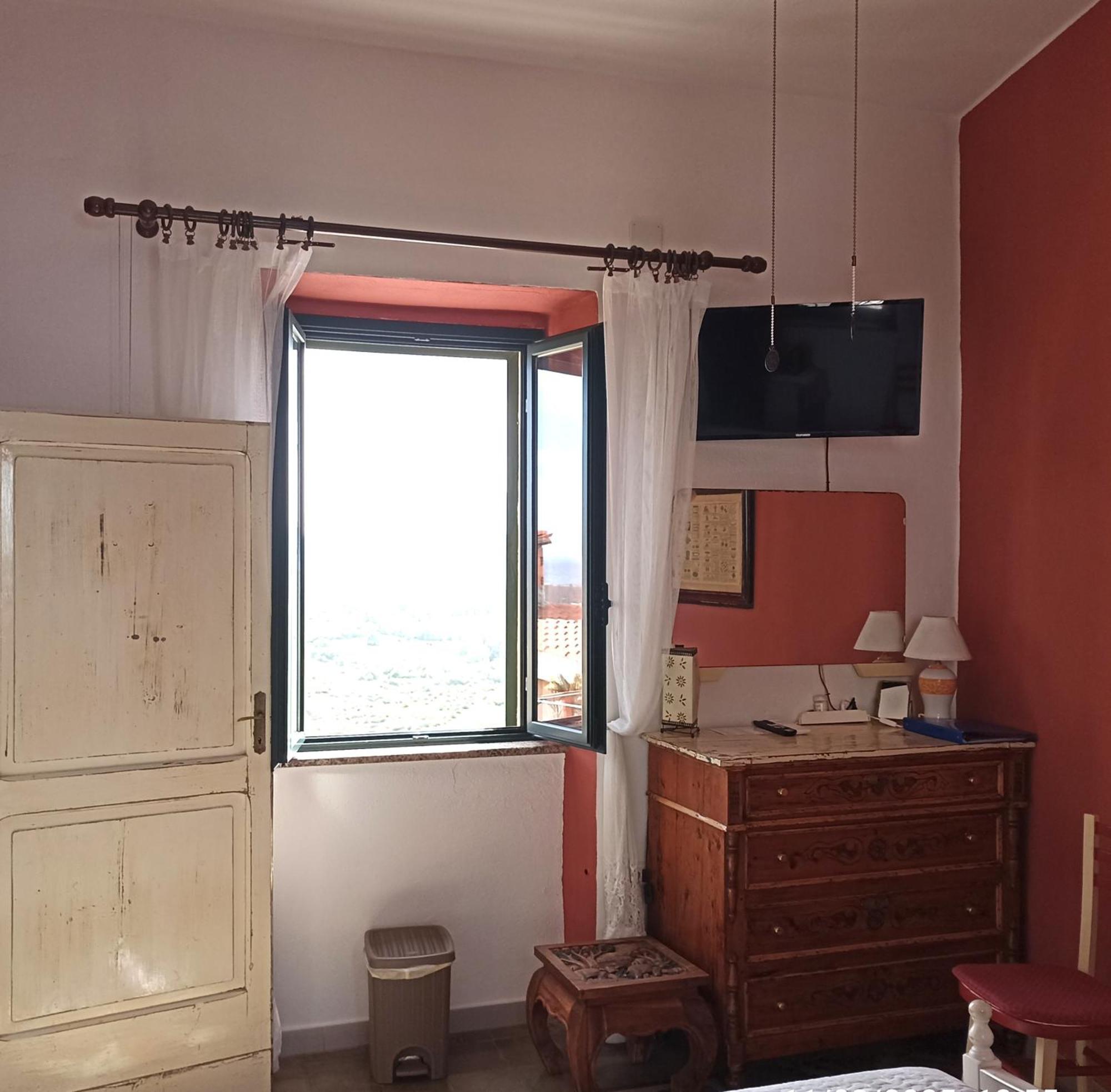 פוסאדה B&B Eleonora D'Arborea, Centro Storico מראה חיצוני תמונה