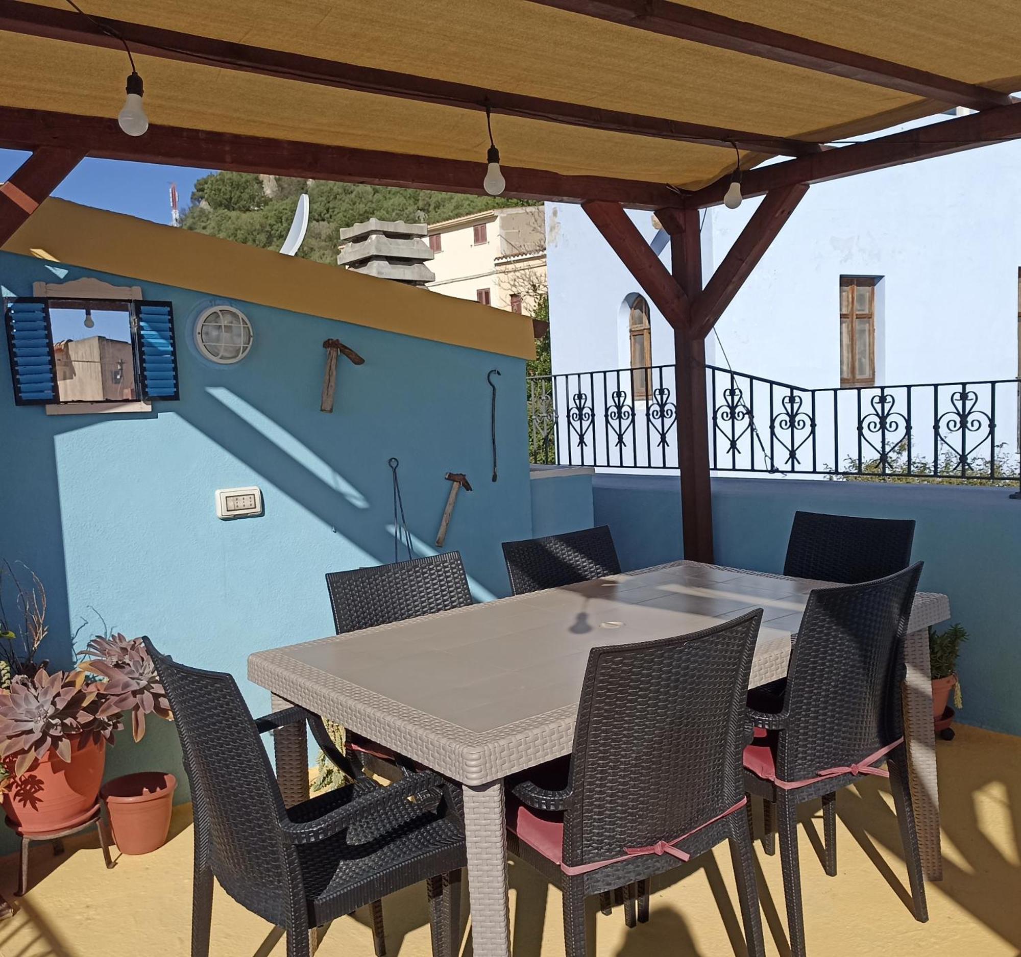 פוסאדה B&B Eleonora D'Arborea, Centro Storico מראה חיצוני תמונה