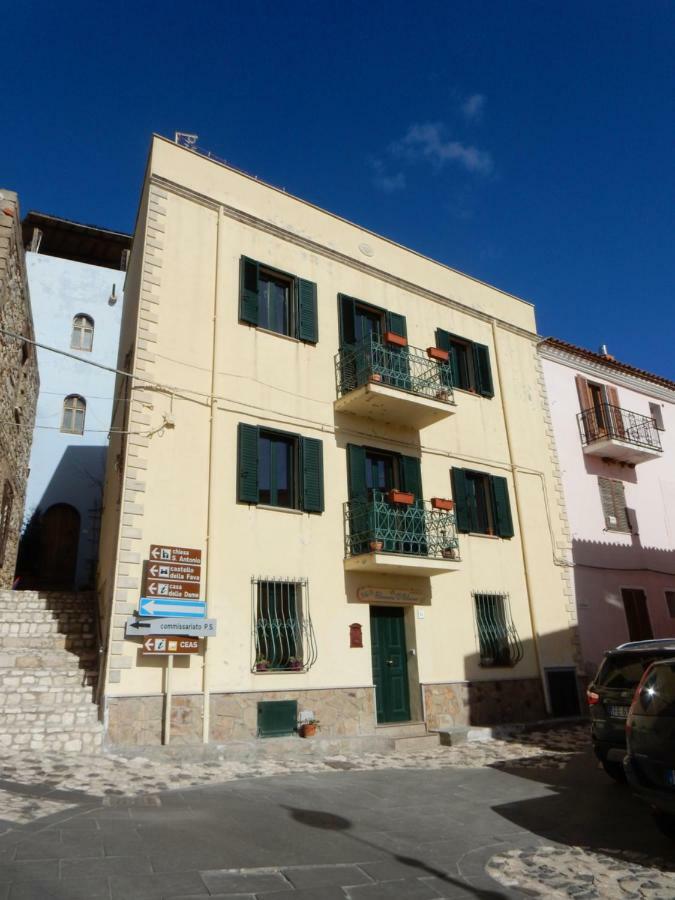 פוסאדה B&B Eleonora D'Arborea, Centro Storico מראה חיצוני תמונה
